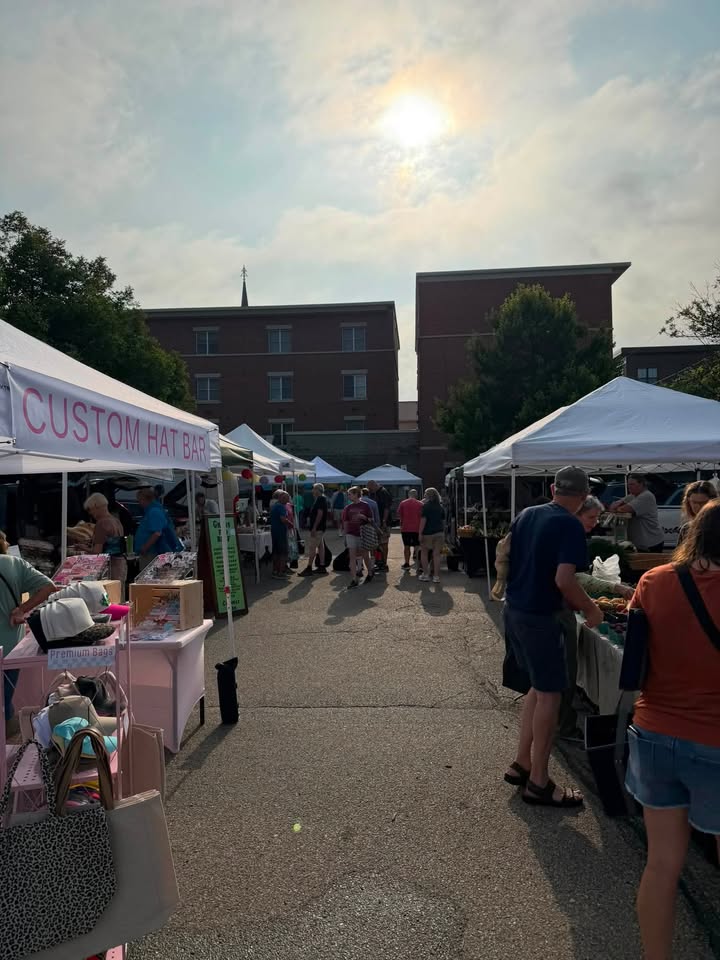 Oxford Farmers Market Uptown